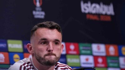 Aston Villa kaptanı John McGinn, UEFA Avrupa Ligi finalinde Freiburg