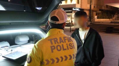 Kadıköy’de makas atarak ilerleyen sürücüye toplam 90 bin TL idari
