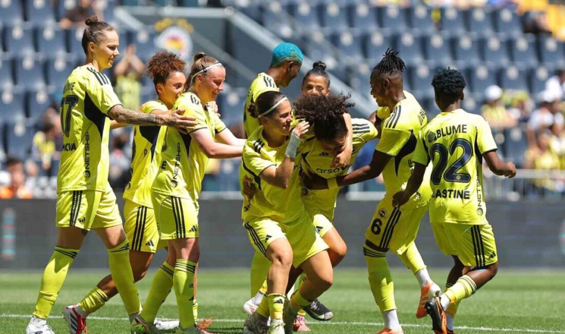 Turkcell Kadın Futbol Süper Ligi’nde şampiyonluğunu ilan eden Fenerbahçe, ligin