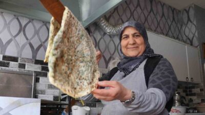 Sivas’ta yaşayan Gülhan Şimşek, çocuklarını büyütebilmek için verdiği yaşam mücadelesiyle