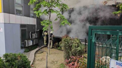 Kağıthane’de tek katlı metruk binada sabah saatlerinde başlayan yangın hemen