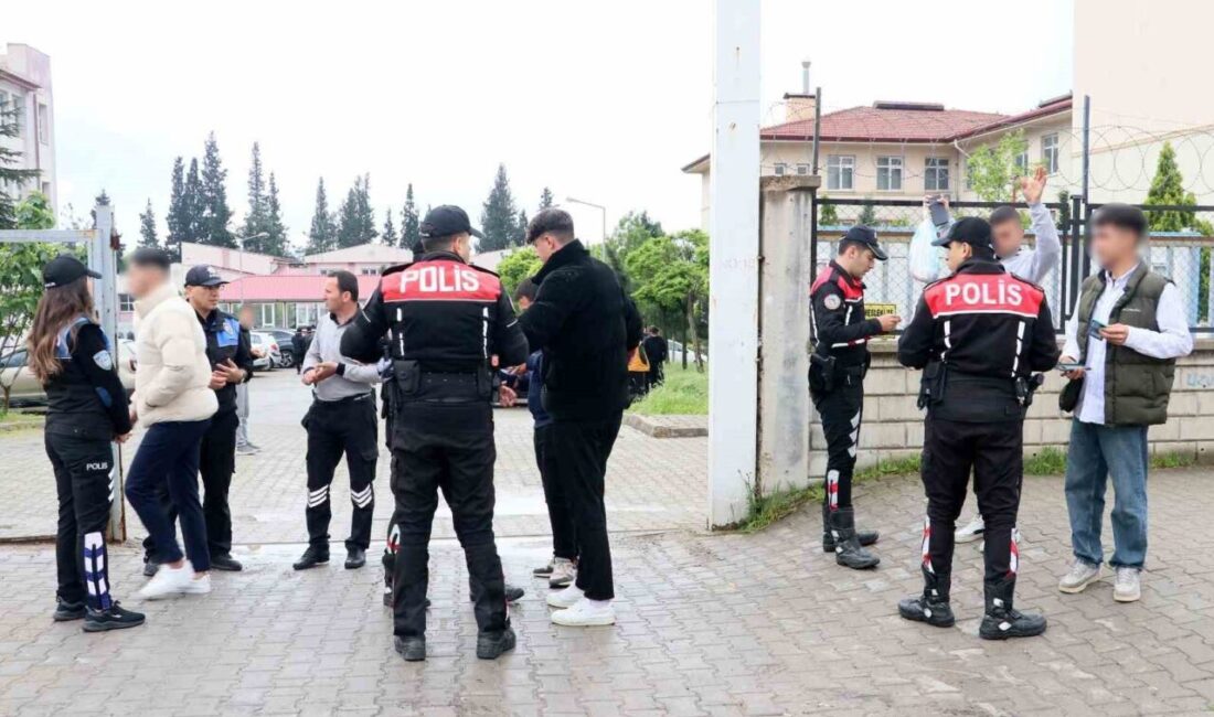 Kahramanmaraş İl Emniyet Müdürlüğü ekipleri, “Güvenli okul güçlü gelecek” sloganı