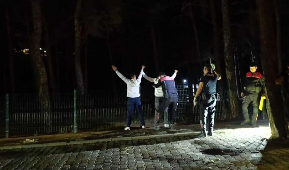 Kahramanmaraş’ta iki grup arasında çıkan silahlı kavgada ruhsatsız silahlar ele