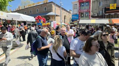 Edirne’de her yıl büyük coşkuyla kutlanan Kakava Şenlikleri, bu yıl