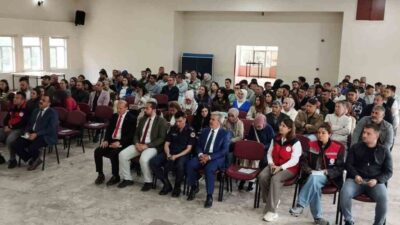 Afyonkarahisar’ın Hocalar ilçesindeki kamu kurumlarında görev yapan personellere yönelik su