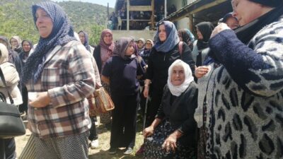 Antalya–Isparta kara yolunda direksiyon hâkimiyetini kaybederek karşı yönden gelen mermer
