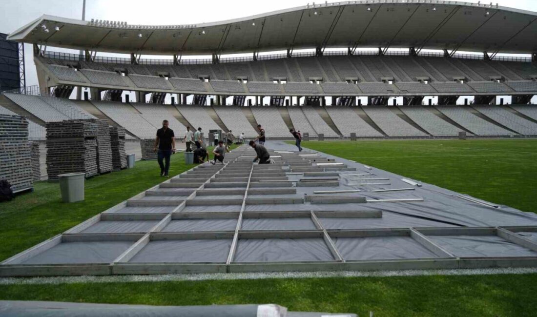 Dünyaca ünlü rap sanatçısı Kanye West’in İstanbul’da vereceği 100 bin