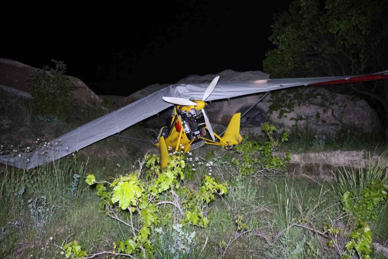 Nevşehir’in Kapadokya bölgesinde gün batımı uçuşu sırasında motor arızası meydana