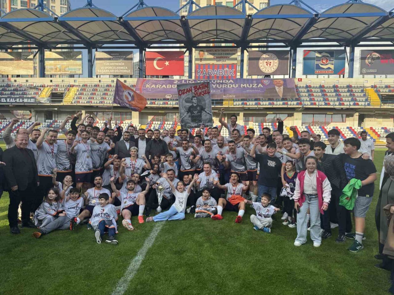 Karabük 1.Amatör Futbol Ligi’nde şampiyon Safranboluspor oldu. Karabük 1.Amatör Lig