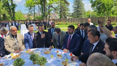 Karabük’te Kurban Bayramı dolayısıyla kent protokolü ile vatandaşların katılımıyla bayramlaşma