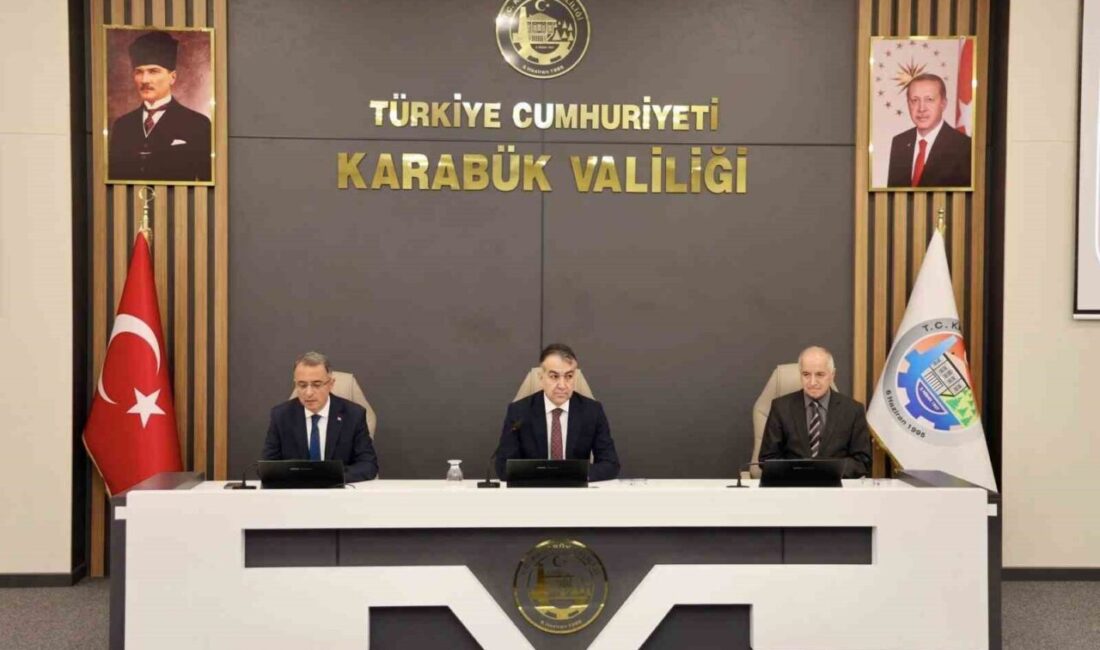 Karabük’te Köy ve Mahalle Muhtarları Hizmet İçi Eğitim Toplantısı, Vali