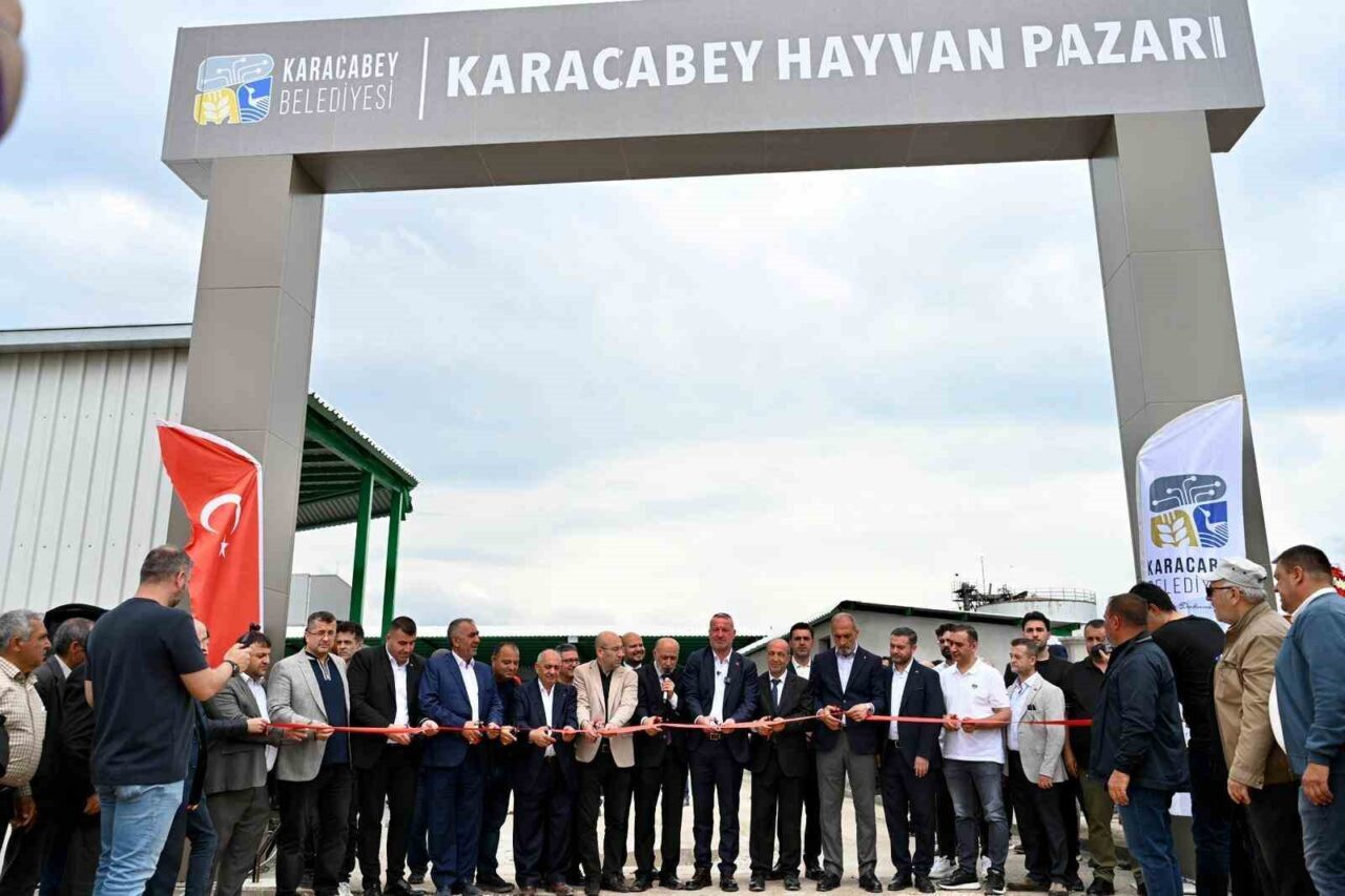 Karacabey Belediyesi tarafından yapımı tamamlanan Modern Hayvan Pazarı düzenlenen törenle