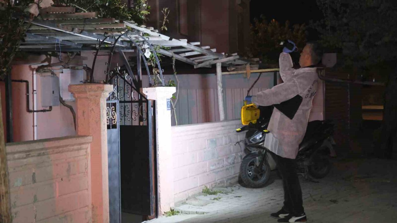 Karaman’da kendisinden haber alınamayan 31 yaşındaki adam evinde ölü bulundu.