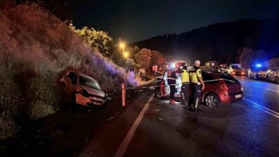 Burdur’un Bucak ilçesinde meydana gelen 4 araçlı zincirleme trafik kazasında