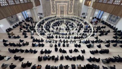 Türkiye’de bayram namazının en erken kılındığı illerden biri olan Kars’ta