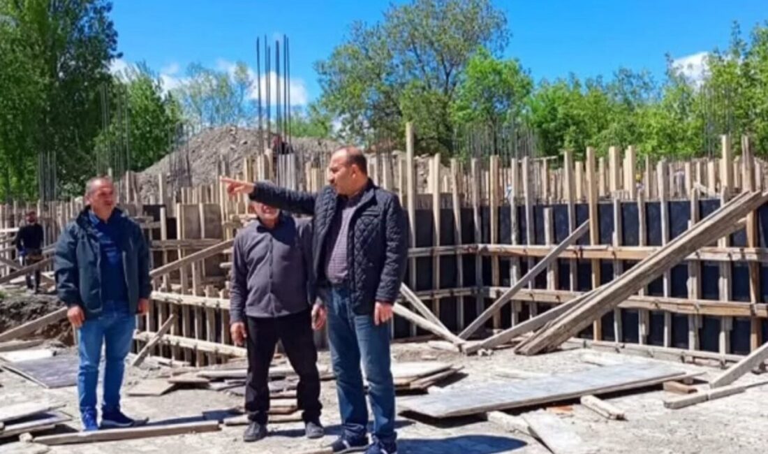 Kars Milli Eğitim Müdürü Nevzat Kaya, yapımı devam eden 1