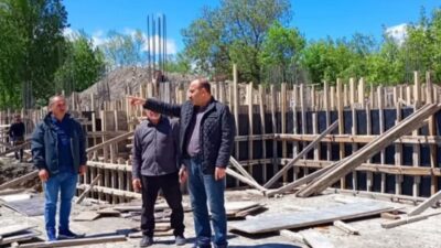 Kars Milli Eğitim Müdürü Nevzat Kaya, yapımı devam eden 1