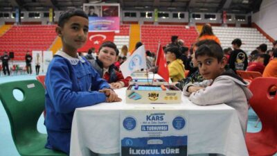 Kars’ta, “3. Akıl ve Zeka Oyunları İl Turnuvası”, öğrencilerin kıyasıya