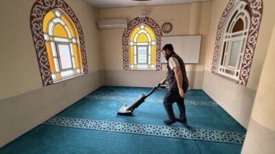 Kartepe Belediyesi, yaklaşan Kurban Bayramı öncesinde ilçe genelindeki cami ve