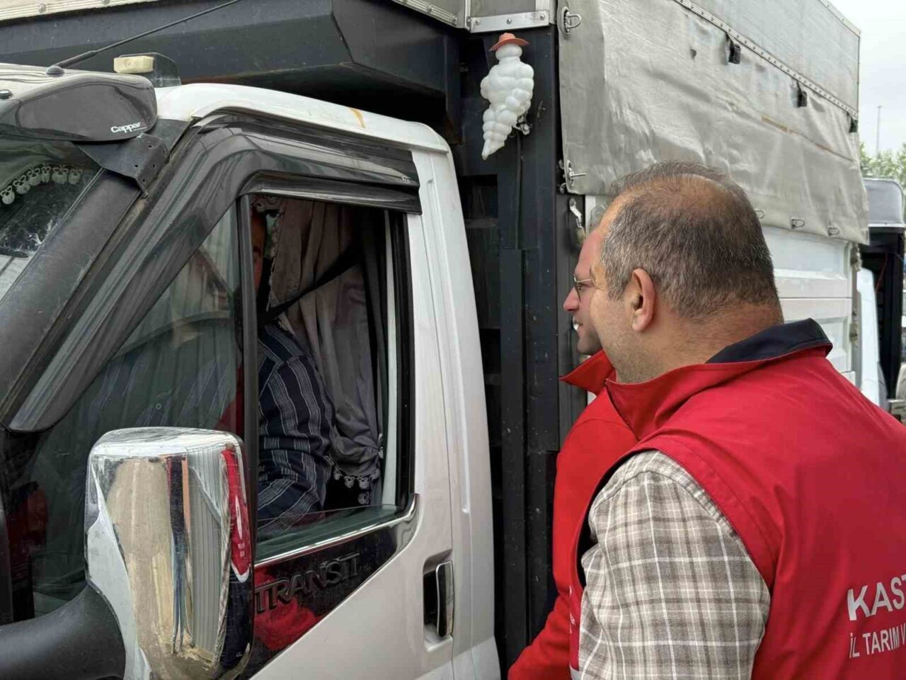 Kastamonu’da Kurban Bayramı öncesinde artan hayvan sevkiyatları nedeniyle denetimler sıklaştırıldı.