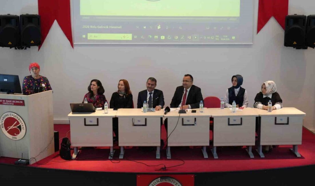 Kastamonu Üniversitesi’nde düzenlenen panelde, kooperatifleşme ve tarımda kadınların önemi ele