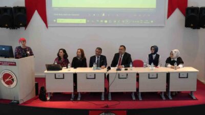 Kastamonu Üniversitesi’nde düzenlenen panelde, kooperatifleşme ve tarımda kadınların önemi ele