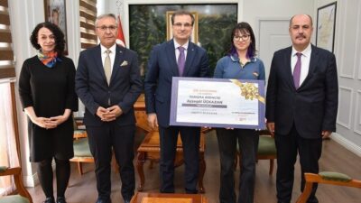 Salihli Anadolu Lisesi öğrencisi Ayşegül Üçkazan, su tasarrufu ve iklim