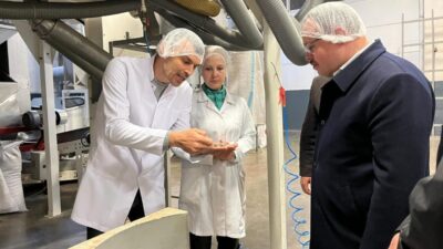 DÜZCE(İHA) – Düzce’nin Kaynaşlı ilçesinde gıda üretimi yapan firmaların tesisleri