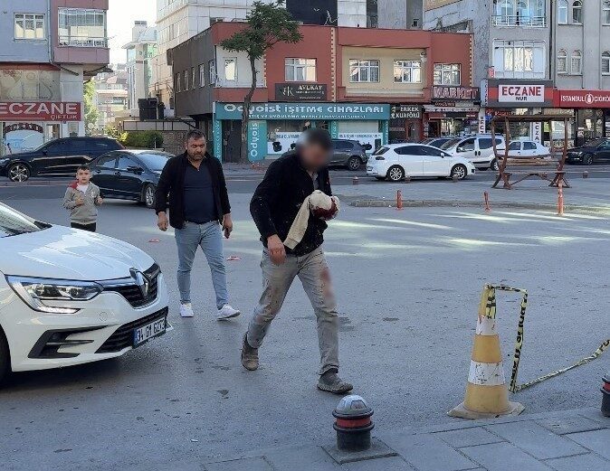 Kayseri’de kurban kesiminde kendini yaralayan acemi kasaplar soluğu acil servislerde