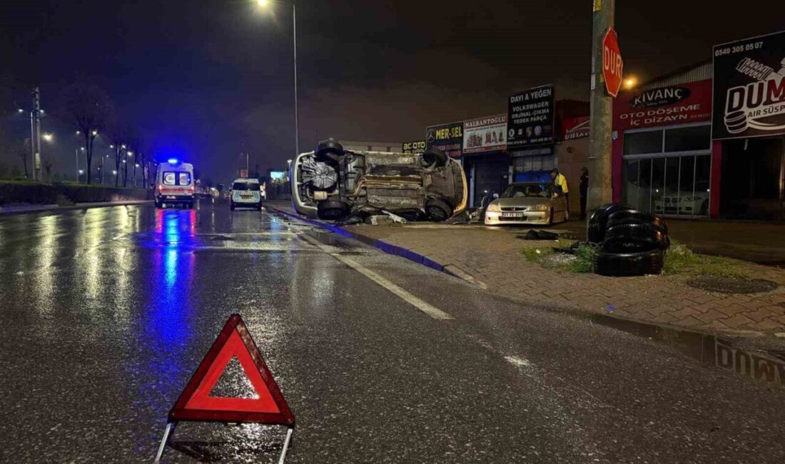 Kayseri’nin Melikgazi ilçesinde, bir otomobilin park halindeki başka bir araca