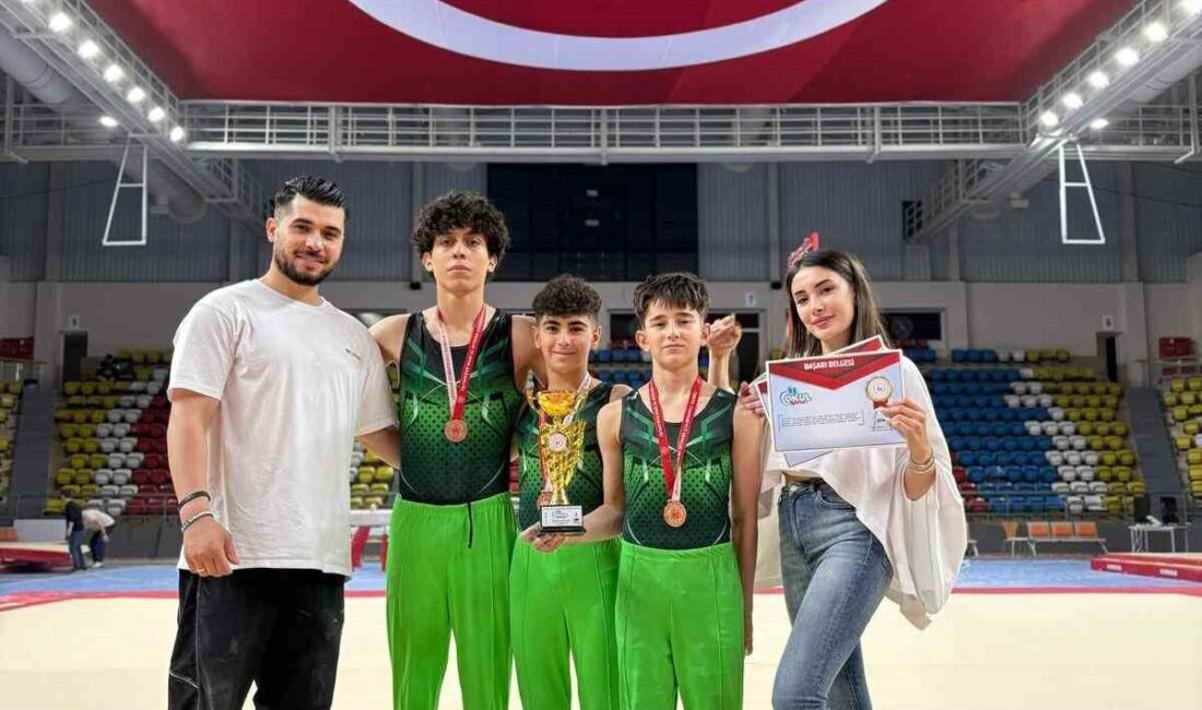 Bolu’da düzenlenen Artistik Cimnastik Okul Sporları Türkiye Şampiyonası’nda, Kayseri’yi temsil