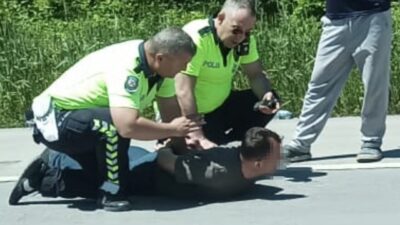 Samsun’da maddi hasarlı trafik kazasına karıştıktan sonra kaçan alkollü sürücü,