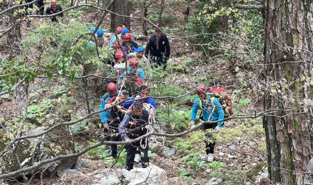 Kazdağları’nda mantar toplarken kayalıklardan düşerek hayatını kaybeden vatandaşın cenazesine yaklaşık
