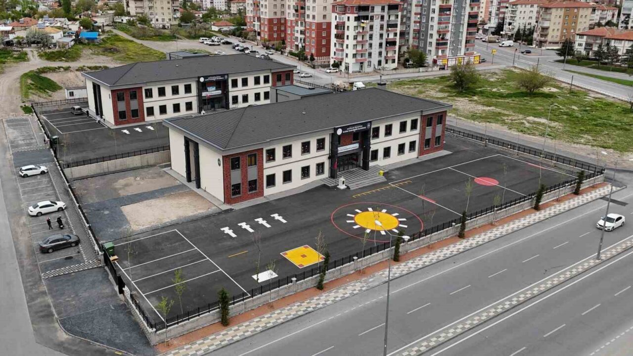 Melikgazi Belediyesi’nin hayırsever iş birliği ile hayata geçirdiği Kazım Karabekir