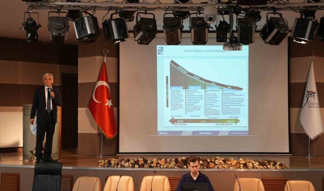 Karabük Üniversitesi’nde (KBÜ) düzenlenen İş Sağlığı ve Güvenliği Haftası etkinliklerinde,