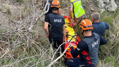 Hatay’da kekik topladığı dağlık arazide uçurumdan yuvarlanan ve yaralanan yaşlı