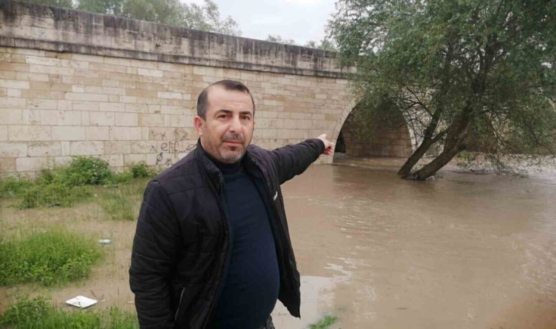 Tokat’ın Niksar ilçesinde etkili olan yağışlar sonrası Kelkit Çayı’nın debisi