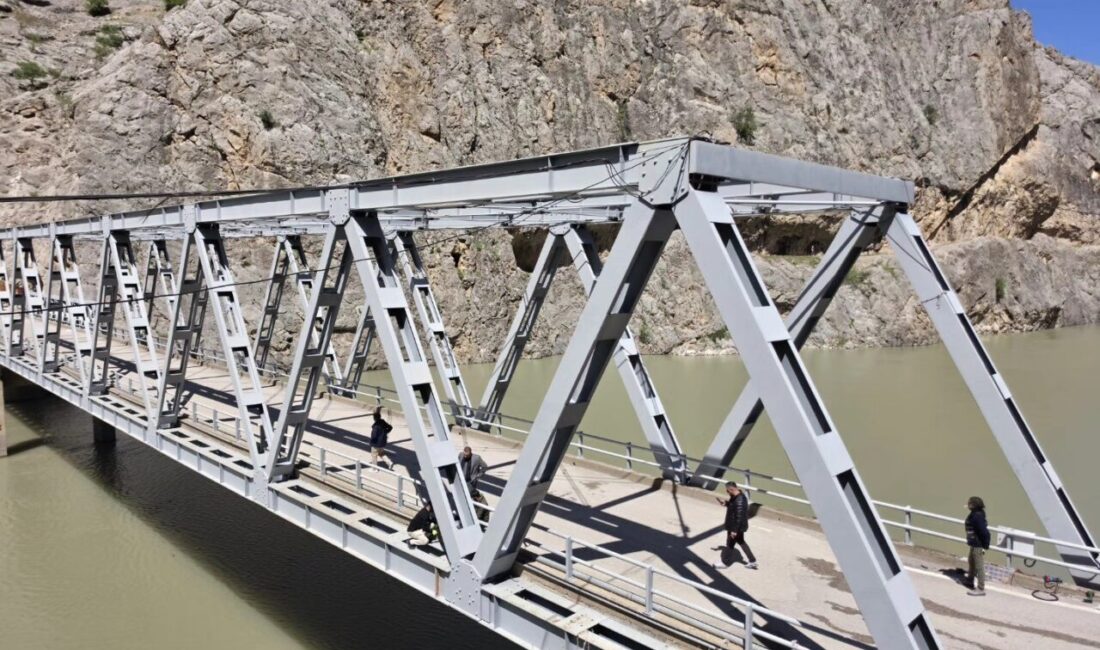 Erzincan’ın Kemaliye ilçesinde yürütülen “Akşam Turizmi Projesi” kapsamında Kemaliye (Şırzi)