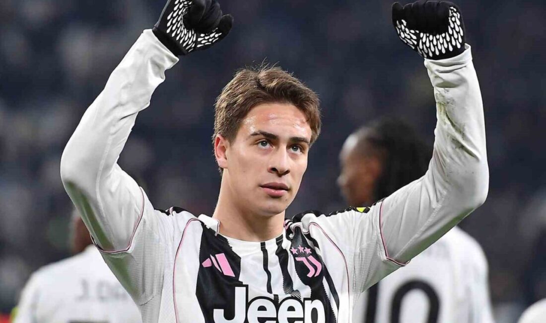 Milli futbolcu Kenan Yıldız, formasını giydiği Juventus ile gösterdiği performansın
