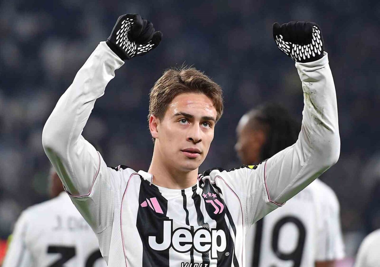 Milli futbolcu Kenan Yıldız, formasını giydiği Juventus ile gösterdiği performansın