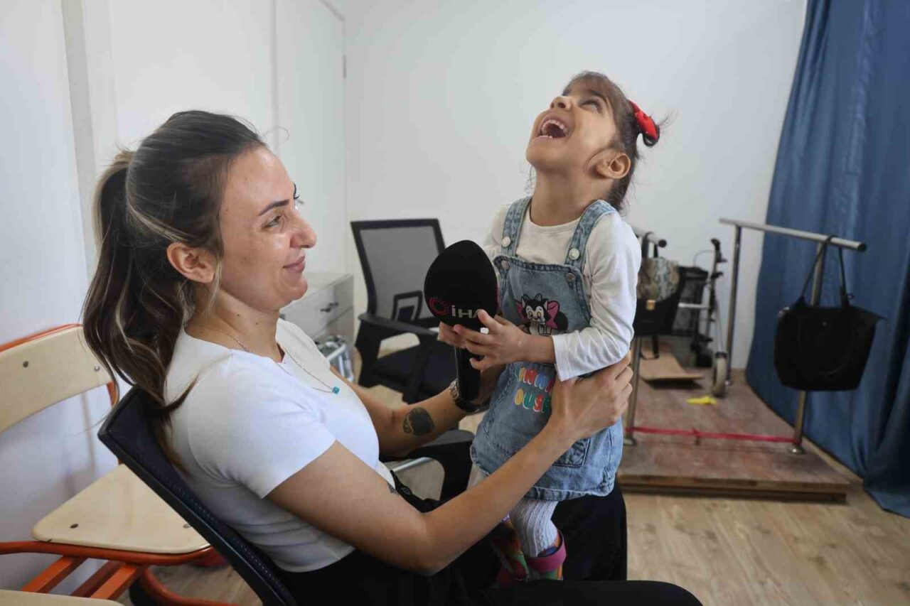 Hatay’da serebral palsi tanısı konulan 3 buçuk yaşındaki Ada Su
