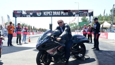 Kepez Belediyesi ile Türkiye Motosiklet Federasyonu iş birliğiyle düzenlenen MotoDrag