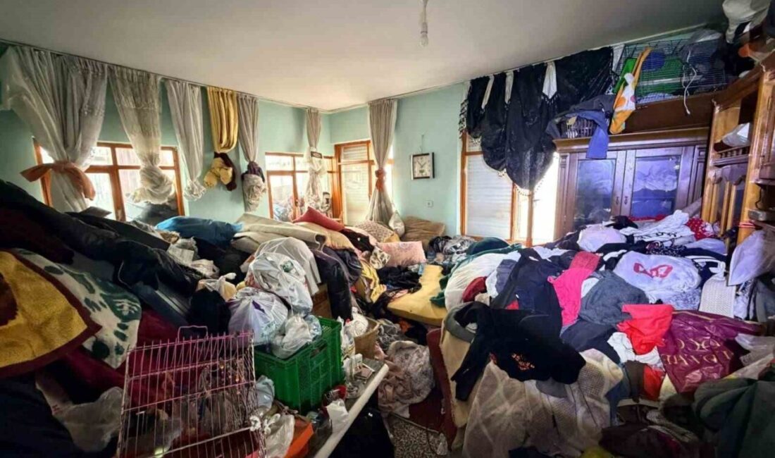 Kepez Belediyesi, Düdenbaşı Mahallesi 2324 Sokak’ta apartman sakinlerinden gelen şikayetler