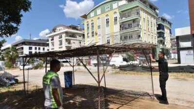 Kepez Belediyesi Zabıta Müdürlüğü ekipleri, ilçe genelinde izinsiz kurban satışı