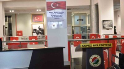 Kepez Belediye Başkanı Mesut Kocagöz’ün talimatıyla belediye hizmet binalarında şehit