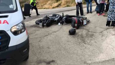 Edirne’nin Keşan ilçesinde meydana gelen kazada iki motosikletin kafa kafaya