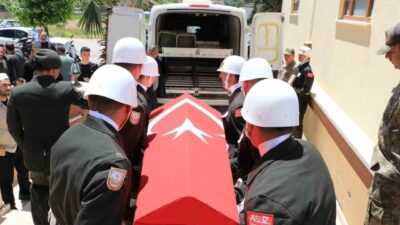 Kilis’te hayatını kaybeden Kıbrıs gazisi İbrahim Halil Tüfekçiyaşar, düzenlenen askeri