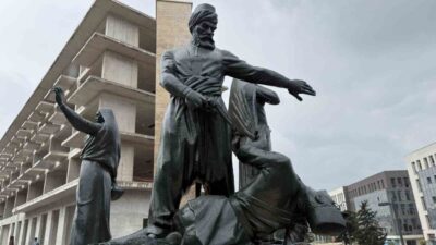 Kahramanmaraş Büyükşehir Belediyesi, Kıbrıs Meydanı çevresinde yürütülen inşa faaliyetleri esnasında