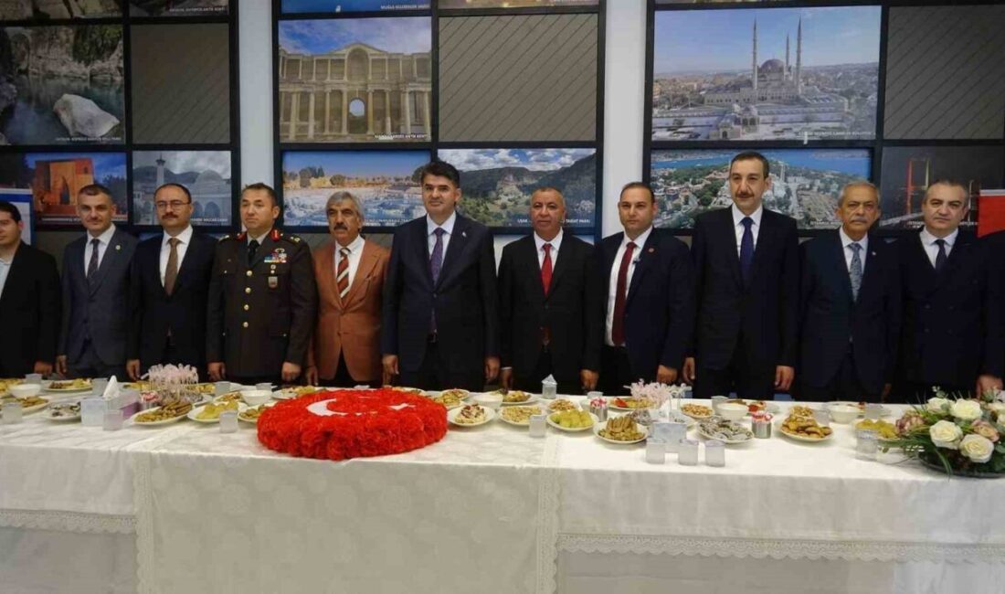 Kurban Bayramı dolayısıyla Kilis’te düzenlenen bayramlaşma programı Millet Bahçesi Kütüphanesi’nde