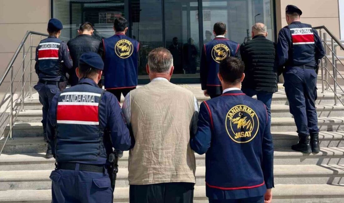 Kırıkkale’de jandarma ekiplerince düzenlenen operasyonda, “hırsızlık” suçundan haklarında 8 yıl